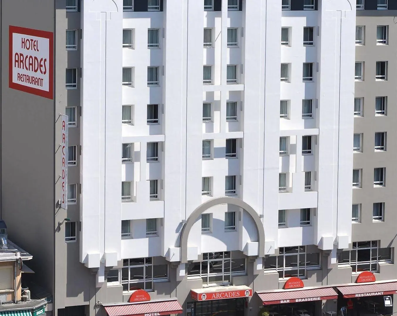 Hotel Arcades contacts
